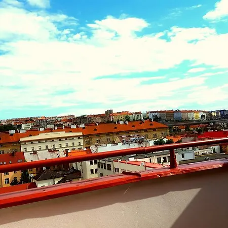 Lägenhet Penthouse With City Terrace Prag